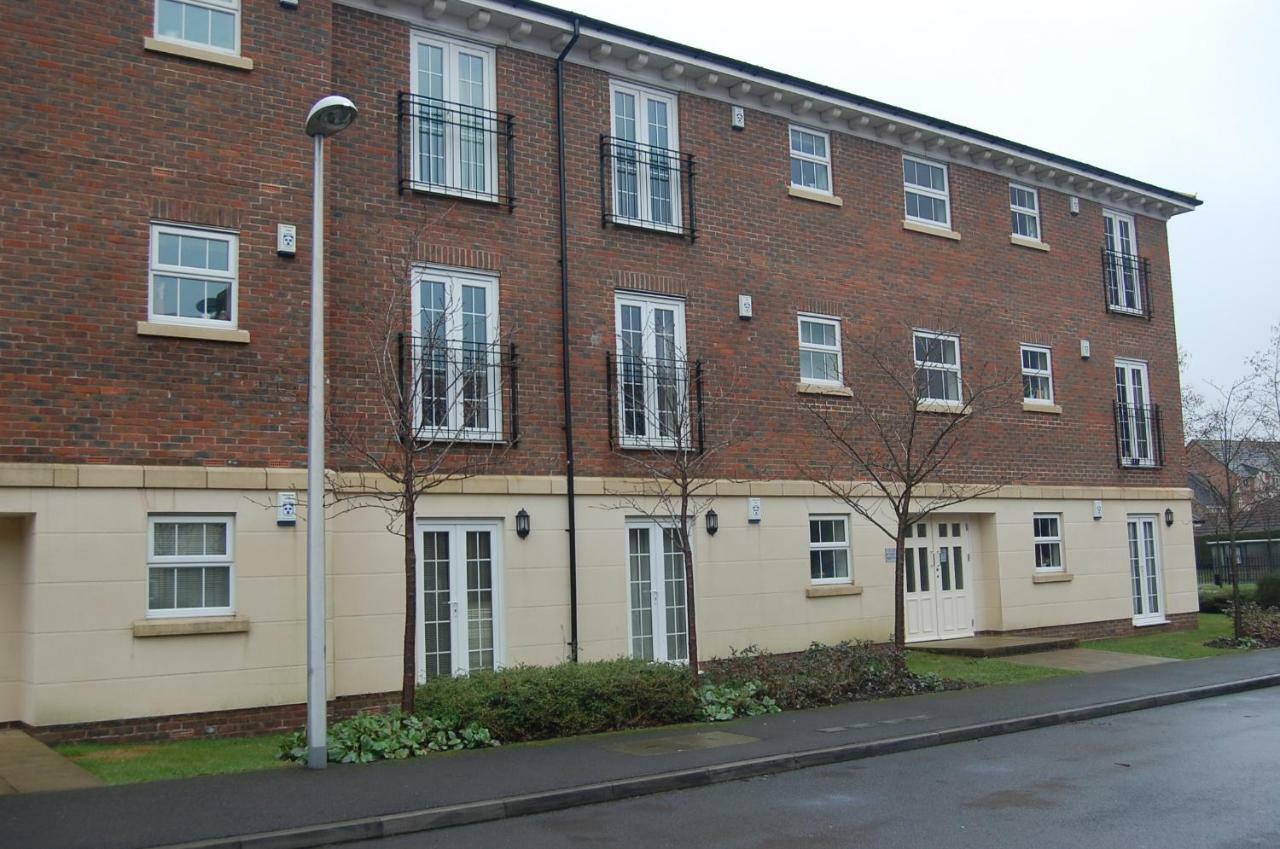 2 Bed 2 Bath At Jago Crt In Newbury - Free Allocated Parking Eksteriør bilde